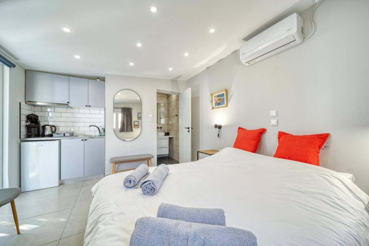 Chic Rooftop Studio W/ Terrace - Near Acropolis Athènes Extérieur photo